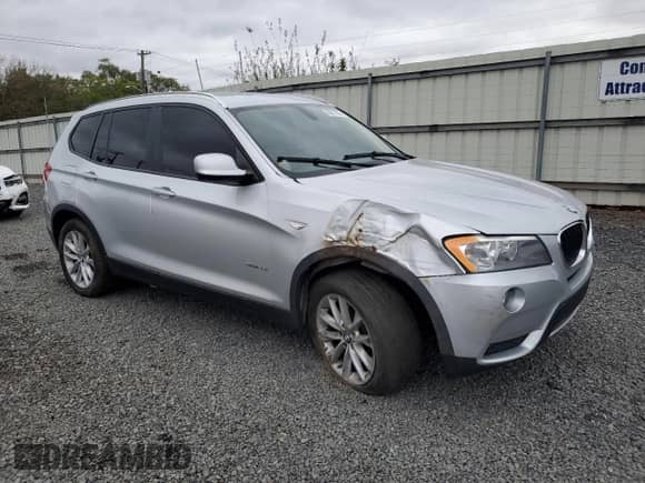 2013 BMW X3 xDrive28i with VIN 5UXWX9C52D0A08870, listed as a Copart auction lot 80077605 with 127,044 mi miles and Salvage title. Bid and sale history available at DreamBid. Image 4.
