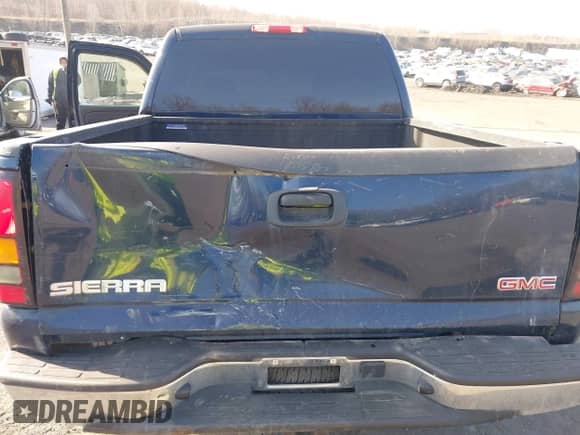 2005 GMC Sierra 1500 SLE with VIN 2GTEK13T151171069, listed as a IAAI auction lot 41803165 with 191,543 mi miles and . Bid and sale history available at DreamBid. Image 6.