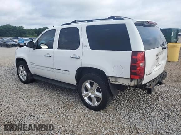 2011 Chevrolet Tahoe LTZ z VIN 1GNSCCE00BR398892, wystawiony jako Copart lot #60847235 z przebiegiem 207 027 mil mil oraz Szkoda całkowita • Salvage title. Historia ofert i sprzedaży dostępna na DreamBid. Obrazek 2.