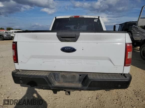 2018 Ford F-150 Lariat z VIN 1FTEW1E50JKE70078, wystawiony jako Copart lot #89637945 z przebiegiem 123 285 mil mil oraz Czysty tytuł • Clean title. Historia ofert i sprzedaży dostępna na DreamBid. Obrazek 6.