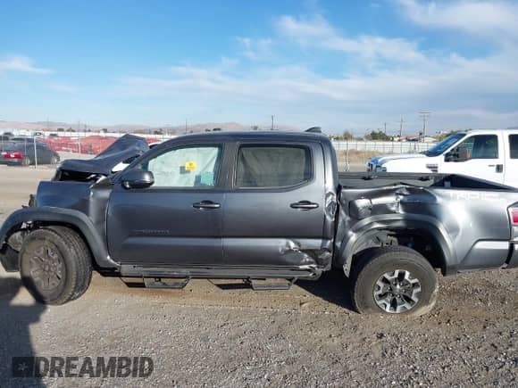 2021 Toyota Tacoma SR5 with VIN 3TMAZ5CN2MM143839, listed as a IAAI auction lot 41361681 with Not provided miles and . Bid and sale history available at DreamBid. Image 14.