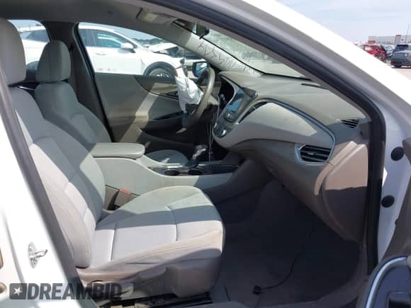 2021 Chevrolet Malibu LT z VIN 1G1ZD5ST5MF025309, wystawiony jako IAAI lot #43298919 z przebiegiem 83 346 mil mil oraz . Historia ofert i sprzedaży dostępna na DreamBid. Obrazek 5.