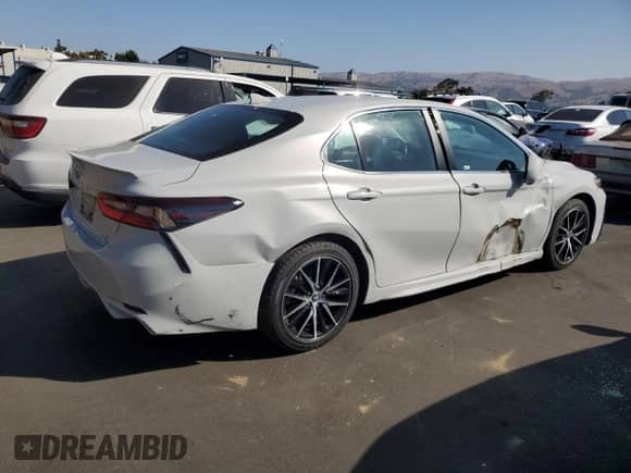 2023 Toyota Camry Hybrid SE with VIN 4T1S31AK1PU059692, listed as a Copart auction lot 70583585 with 41,181 mi miles and Salvage title. Bid and sale history available at DreamBid. Image 3.