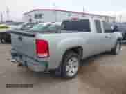 2007 GMC Sierra 1500 SLE1 z VIN 2GTEC19J071605651, wystawiony jako IAAI lot #41601256 z przebiegiem 142 130 mil mil oraz . Historia ofert i sprzedaży dostępna na DreamBid. Obrazek 4.
