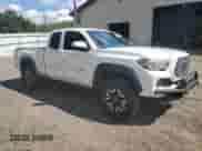 2020 Toyota Tacoma SR с VIN 3TYSZ5AN6LT001956, выставлен на аукционе Copart как лот 71068235 с пробегом 50 009 миль миль и Списание • Salvage title. История ставок и продаж доступна на DreamBid. Изображение 4.