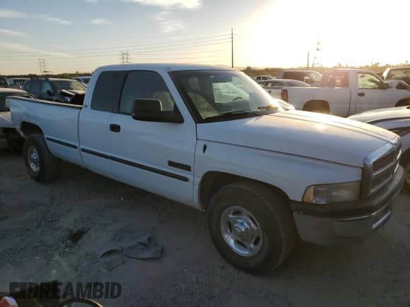 1999 Dodge 2500 with VIN 3B7KC2364XG112799, listed as a Copart auction lot 78217474 with 207,427 mi miles and Salvage title. Bid and sale history available at DreamBid. Image 4.