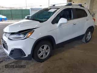 2017 Chevrolet Trax LT z VIN KL7CJPSB3HB209831, wystawiony jako IAAI lot #41974739 z przebiegiem 99 339 mil mil oraz . Historia ofert i sprzedaży dostępna na DreamBid. Obrazek 2.