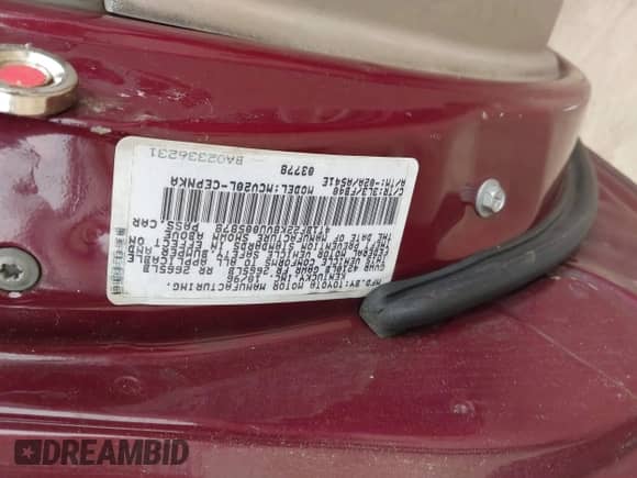 1997 Toyota Camry LE z VIN 4T1BF22K8VU005878, wystawiony jako IAAI lot #42447380 z przebiegiem 180 256 mil mil oraz . Historia ofert i sprzedaży dostępna na DreamBid. Obrazek 9.