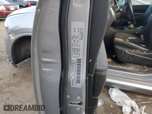 2018 Dodge Durango GT z VIN 1C4RDJDG3JC395509, wystawiony jako Copart lot #85344035 z przebiegiem Nie podano mil oraz Czysty tytuł • Clean title. Historia ofert i sprzedaży dostępna na DreamBid. Obrazek 12.