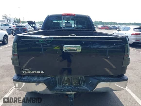 2012 Toyota Tundra z VIN 5TFRY5F10CX117652, wystawiony jako IAAI lot #42617080 z przebiegiem 233 560 mil mil oraz . Historia ofert i sprzedaży dostępna na DreamBid. Obrazek 16.