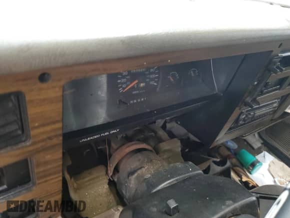 1996 Dodge Dakota z VIN 1B7GL23X1TS658719, wystawiony jako Copart lot #69939685 z przebiegiem Nie podano mil oraz Szkoda całkowita • Salvage title. Historia ofert i sprzedaży dostępna na DreamBid. Obrazek 9.