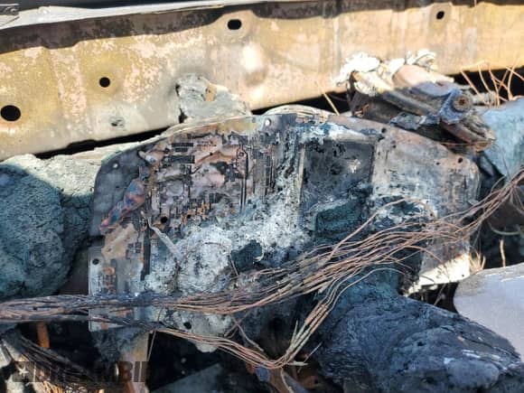 2018 Toyota Tacoma SR5 z VIN 3TMBZ5DN9JM017024, wystawiony jako Copart lot #60479765 z przebiegiem Nie podano mil oraz Nie do naprawy • Non repairable. Historia ofert i sprzedaży dostępna na DreamBid. Obrazek 9.