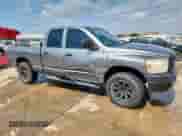 2008 Dodge 1500 ST z VIN 1D7HA18K08J149628, wystawiony jako Copart lot #61178735 z przebiegiem 169 906 mil mil oraz Czysty tytuł • Clean title. Historia ofert i sprzedaży dostępna na DreamBid. Obrazek 4.