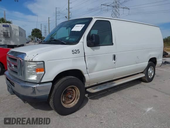 2013 Ford Econoline Cargo Commercial с VIN 1FTNE2EW2DDA21575, выставлен на аукционе IAAI как лот 40905730 с пробегом 318 652 миль миль и . История ставок и продаж доступна на DreamBid. Изображение 18.
