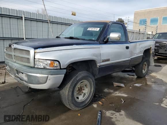 1995 Dodge 2500 с VIN 1B7KF26CXSS250602, выставлен на аукционе Copart как лот 87487014 с пробегом 272 183 миль миль и Списание • Salvage title. История ставок и продаж доступна на DreamBid. Изображение 1.