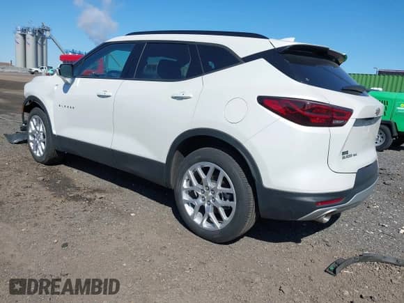 2023 Chevrolet Blazer LT с VIN 3GNKBJRS4PS155285, выставлен на аукционе IAAI как лот 42041779 с пробегом 31 043 миль миль и . История ставок и продаж доступна на DreamBid. Изображение 3.