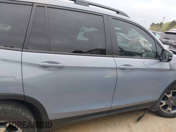 2023 Honda Passport TrailSport с VIN 5FNYF8H66PB032309, выставлен на аукционе IAAI как лот 41955503 с пробегом 29 278 миль миль и . История ставок и продаж доступна на DreamBid. Изображение 13.