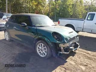 2015 MINI Hardtop S с VIN WMWXP7C56F2A34337, выставлен на аукционе IAAI как лот 43175253 с пробегом 32 154 миль миль и . История ставок и продаж доступна на DreamBid. Изображение 1.
