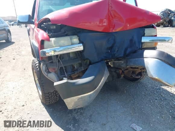 2002 Chevrolet Silverado 2500HD LT с VIN 1GCHK29112E303783, выставлен на аукционе IAAI как лот 42798214 с пробегом Не указан миль и . История ставок и продаж доступна на DreamBid. Изображение 13.