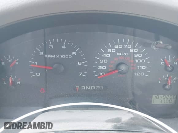 2007 Ford F-150 STX z VIN 1FTRX12W47FB83680, wystawiony jako IAAI lot #43268755 z przebiegiem 184 920 mil mil oraz . Historia ofert i sprzedaży dostępna na DreamBid. Obrazek 7.