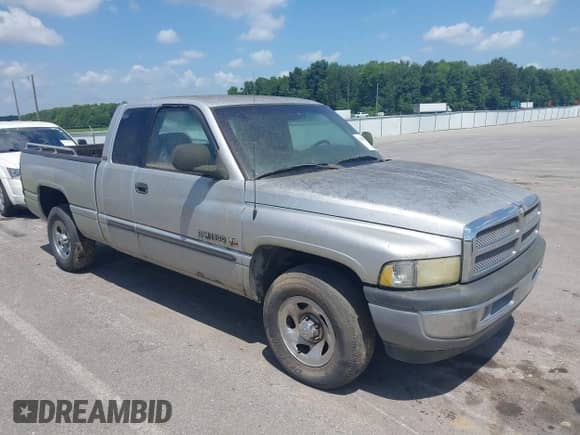 2001 Dodge 1500 с VIN 3B7HC13Y21G718471, выставлен на аукционе IAAI как лот 42558873 с пробегом 265 209 миль миль и . История ставок и продаж доступна на DreamBid. Изображение 1.