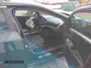 2017 Chevrolet Volt LT z VIN 1G1RC6S50HU211142, wystawiony jako IAAI lot #43137100 z przebiegiem Nie podano mil oraz . Historia ofert i sprzedaży dostępna na DreamBid. Obrazek 5.