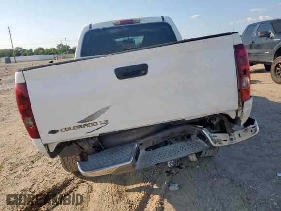 2005 Chevrolet Colorado 1SE LS Z71 with VIN 1GCDS136058175407, listed as a Copart auction lot 80293365 with 86,219 mi miles and Salvage title. Bid and sale history available at DreamBid. Image 6.