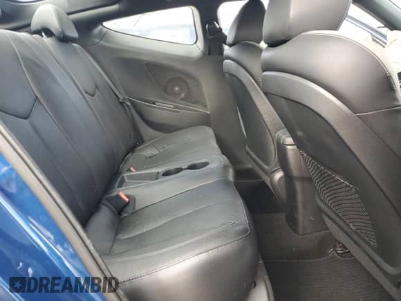 2017 Hyundai Veloster Turbo z VIN KMHTC6AEXHU308682, wystawiony jako Copart lot #85188235 z przebiegiem 87 135 mil mil oraz Nie do naprawy • Non repairable. Historia ofert i sprzedaży dostępna na DreamBid. Obrazek 10.