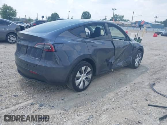 2023 Tesla Model Y Long Range с VIN 7SAYGDEE7PA164500, выставлен на аукционе IAAI как лот 42927626 с пробегом 31 959 миль миль и . История ставок и продаж доступна на DreamBid. Изображение 4.