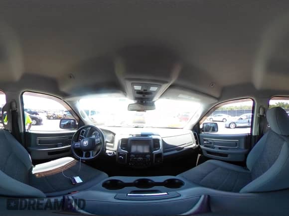 2017 Ram 1500 Big Horn z VIN 1C6RR7LG8HS584105, wystawiony jako IAAI lot #42557105 z przebiegiem 200 456 mil mil oraz . Historia ofert i sprzedaży dostępna na DreamBid. Obrazek 18.