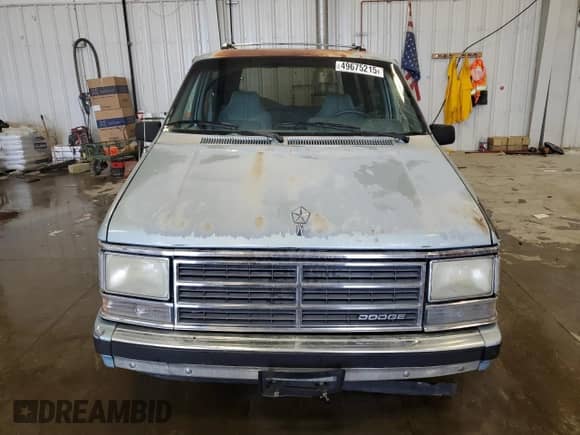 1990 Dodge Caravan with VIN 2B4FK4538LR774762, listed as a Copart auction lot 49675215 with 175,379 mi miles and Non repairable. Bid and sale history available at DreamBid. Image 5.