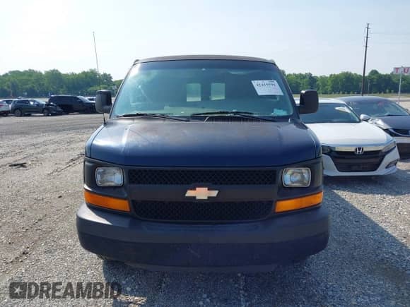 2009 Chevrolet Express Cargo with VIN 1GCFG15X691183218, listed as a IAAI auction lot 42419591 with 181,296 mi miles and . Bid and sale history available at DreamBid. Image 12.