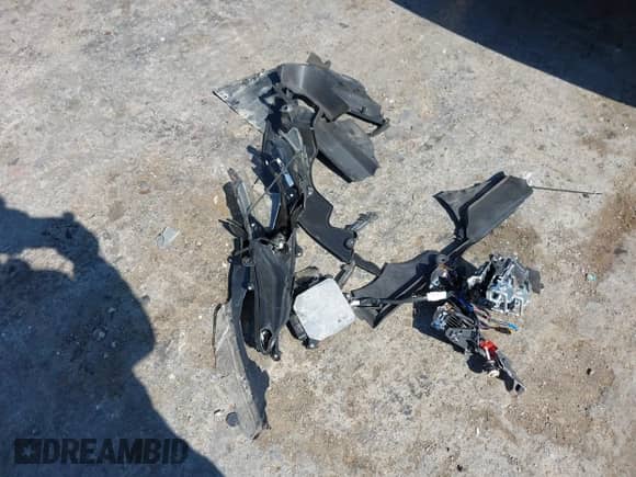 2019 Toyota Prius Plus с VIN JTDKARFP3K3113148, выставлен на аукционе IAAI как лот 42683697 с пробегом 83 510 миль миль и . История ставок и продаж доступна на DreamBid. Изображение 12.