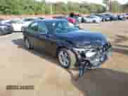 2018 BMW 3 Series 330i xDrive z VIN WBA8D9C54JEB35778, wystawiony jako IAAI lot #43344410 z przebiegiem 47 036 mil mil oraz . Historia ofert i sprzedaży dostępna na DreamBid. Obrazek 1.