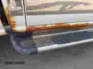 2006 Chevrolet Silverado 1500 LT3 z VIN 2GCEK13TX61175610, wystawiony jako IAAI lot #43384098 z przebiegiem 163 308 mil mil oraz . Historia ofert i sprzedaży dostępna na DreamBid. Obrazek 21.