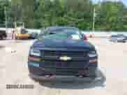 2017 Chevrolet Silverado 1500 Custom с VIN 1GCRCPEC9HZ303540, выставлен на аукционе IAAI как лот 42413899 с пробегом 97 012 миль миль и . История ставок и продаж доступна на DreamBid. Изображение 6.