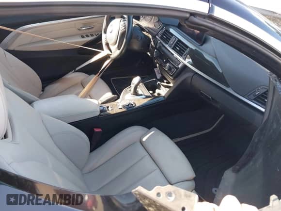 2016 BMW 4 Series 428i с VIN WBA3V7C55G5A27089, выставлен на аукционе IAAI как лот 43454876 с пробегом 62 692 миль миль и . История ставок и продаж доступна на DreamBid. Изображение 5.