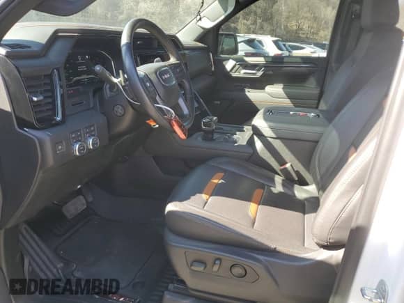 2022 GMC Sierra 1500 AT4 с VIN 1GTUUEET2NZ616551, выставлен на аукционе Copart как лот 61345785 с пробегом 33 100 миль миль и Списание • Salvage title. История ставок и продаж доступна на DreamBid. Изображение 7.