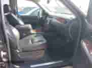 2008 Chevrolet Tahoe LTZ с VIN 1GNFK13038J164555, выставлен на аукционе IAAI как лот 42534376 с пробегом 222 724 миль миль и . История ставок и продаж доступна на DreamBid. Изображение 5.