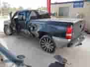 2003 GMC Sierra 1500 SLE с VIN 2GTEC19T331322964, выставлен на аукционе IAAI как лот 41340834 с пробегом 176 777 миль миль и . История ставок и продаж доступна на DreamBid. Изображение 3.