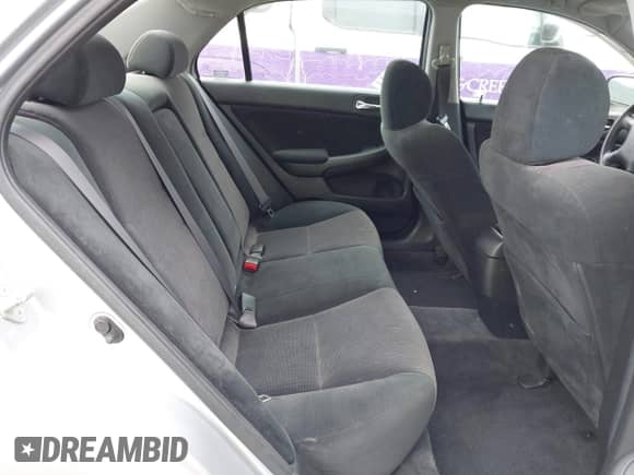 2004 Honda Accord LX с VIN 1HGCM56384A031952, выставлен на аукционе IAAI как лот 43223522 с пробегом 221 737 миль миль и . История ставок и продаж доступна на DreamBid. Изображение 8.