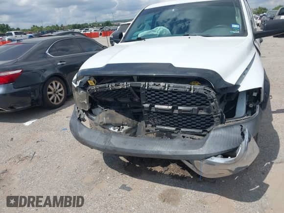 2017 Ram 1500 Tradesman с VIN 3C6JR6DT1HG555507, выставлен на аукционе IAAI как лот 42963043 с пробегом 118 533 миль миль и . История ставок и продаж доступна на DreamBid. Изображение 12.