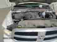 2019 Ram 1500 Tradesman z VIN 1C6RR6FT5KS746007, wystawiony jako Copart lot #80724975 z przebiegiem 134 024 mil mil oraz Czysty tytuł • Clean title. Historia ofert i sprzedaży dostępna na DreamBid. Obrazek 13.