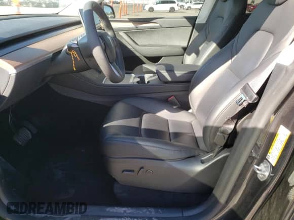 2024 Tesla Model Y Long Range with VIN 7SAYGDEE6RF054205, listed as a Copart auction lot 85551495 with 21,837 mi miles and Salvage title. Bid and sale history available at DreamBid. Image 7.