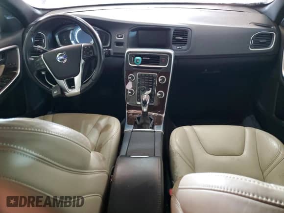 2015 Volvo S60 T6 Drive-E with VIN YV149MFK2F1341338, listed as a Copart auction lot 46083085 with 97,766 mi miles and Salvage title. Bid and sale history available at DreamBid. Image 8.