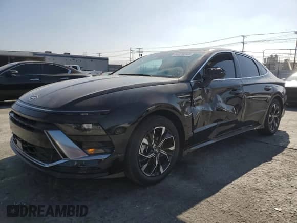 2024 Hyundai Sonata SEL с VIN KMHL64JA9RA419056, выставлен на аукционе Copart как лот 80576245 с пробегом 17 303 миль миль и Списание • Salvage title. История ставок и продаж доступна на DreamBid. Изображение 1.