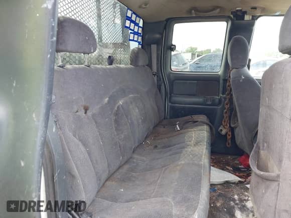 2002 GMC Sierra 1500 SLE с VIN 2GTEC19V121373380, выставлен на аукционе IAAI как лот 42372128 с пробегом 319 144 миль миль и . История ставок и продаж доступна на DreamBid. Изображение 8.