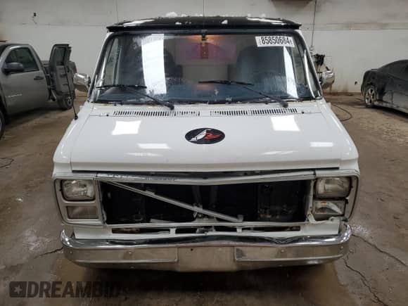 1989 Chevrolet Chevy Van with VIN 1GCEG25HXK7137386, listed as a Copart auction lot 85850684 with Not provided miles and Clean title. Bid and sale history available at DreamBid. Image 5.