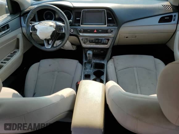 2018 Hyundai Sonata SEL with VIN 5NPE34AF8JH635172, listed as a Copart auction lot 67563885 with 68,219 mi miles and Salvage title. Bid and sale history available at DreamBid. Image 8.