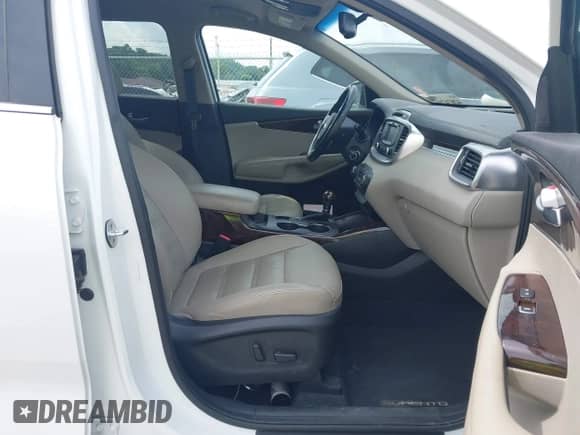 2016 Kia Sorento EX с VIN 5XYPHDA18GG009586, выставлен на аукционе IAAI как лот 42874716 с пробегом 73 289 миль миль и . История ставок и продаж доступна на DreamBid. Изображение 5.